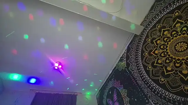 slankecrosdresser online show from 28, 3, 2026