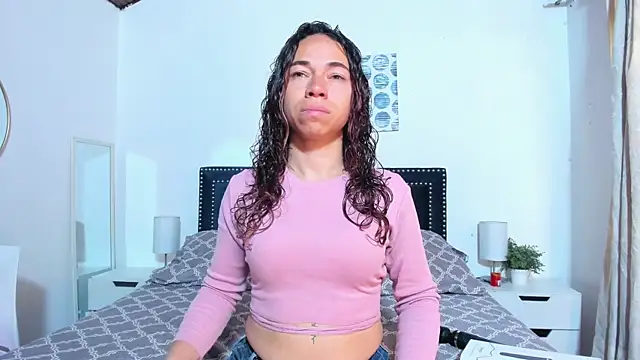 ZulyMichels online show from 25, 6, 2026