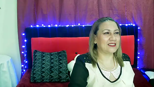 Snapshot of yayita_mature chatting on 6, 1, 2025 yayita mature online show from 6, 1, 2025