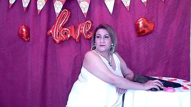 Snapshot of yayita_mature chatting on 9, 2, 2025 yayita mature online show from 9, 2, 2025