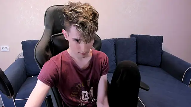 James Mills online show from 8, 11, 2025