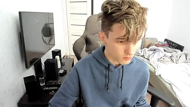 James Mills online show from 8, 1, 2026