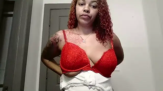 Snapshot of Cloutchasercrystall chatting on 18, 9, 2025 Cloutchasercrystall online show from 18, 9, 2025