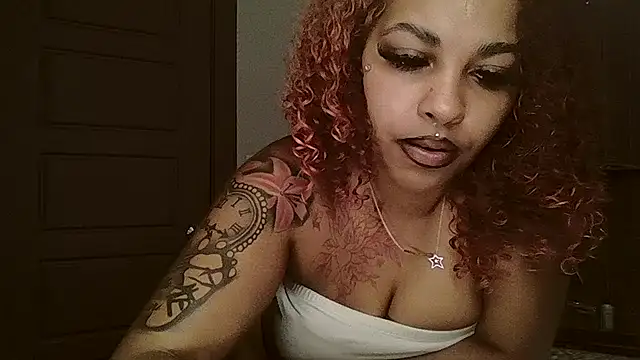 Snapshot of Cloutchasercrystall chatting on 20, 9, 2025 Cloutchasercrystall online show from 20, 9, 2025