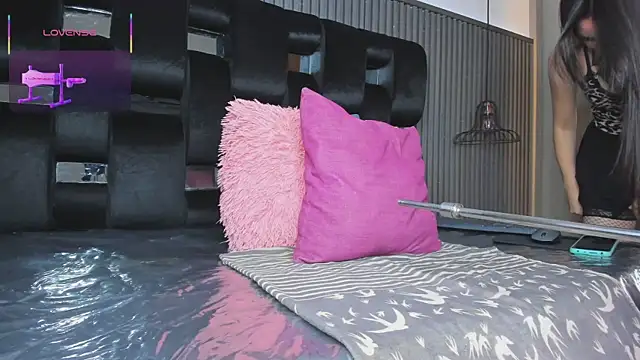 levana1 online show from 24, 10, 2025