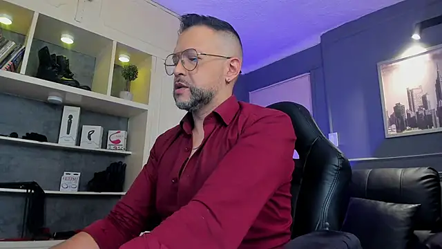 MrFrank tattoo online show from 15, 11, 2025