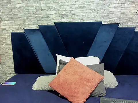 LizzRouse online show from 27, 9, 2025