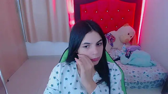 Snapshot of _elenna chatting on 14, 12, 2024 elenna online show from 14, 12, 2024