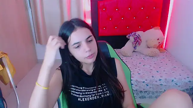 Snapshot of _elenna chatting on 16, 12, 2024 elenna online show from 16, 12, 2024