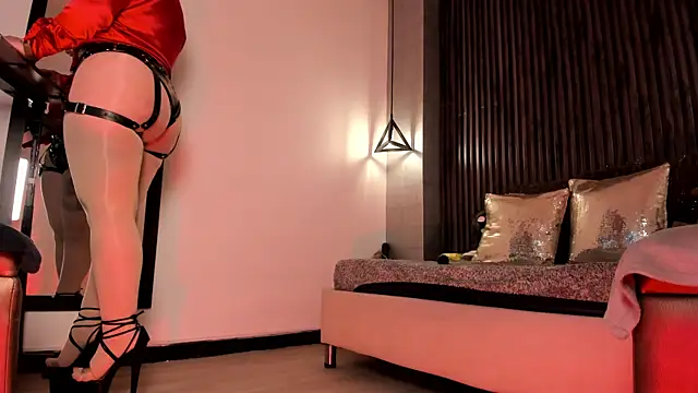  rebecca1 online show from 30, 1, 2025