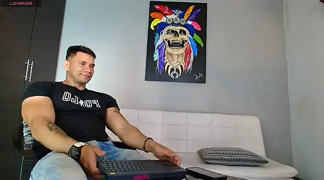Snapshot of GendersonFit chatting on 12, 2, 2025 GendersonFit online show from 12, 2, 2025
