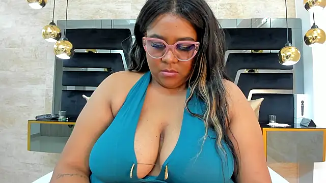 BiancaFollerach online show from 8, 3, 2025