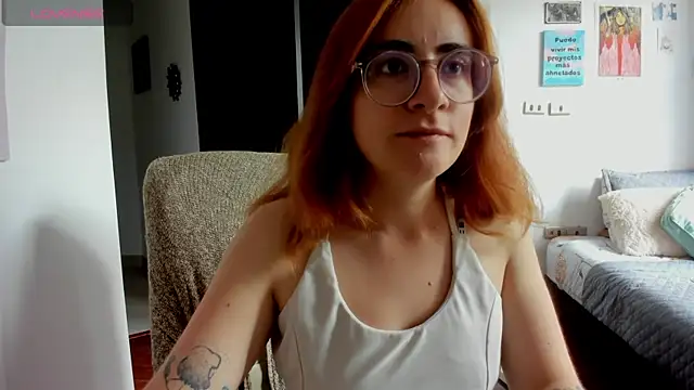 Snapshot of linda_giggle chatting on 2, 12, 2024 linda giggle online show from 2, 12, 2024