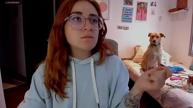 Snapshot of linda_giggle chatting on 19, 12, 2024 linda giggle online show from 19, 12, 2024