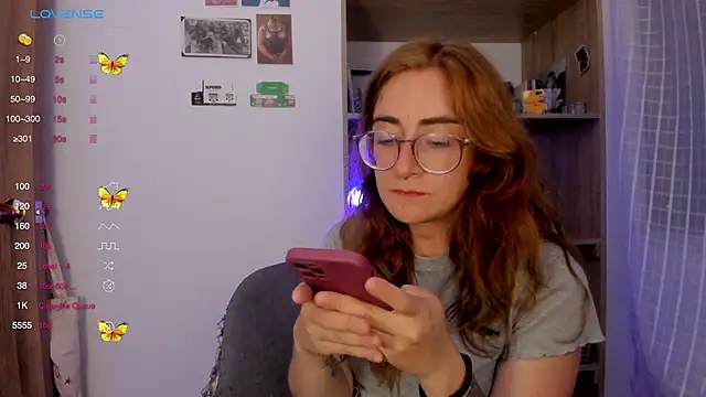 Snapshot of linda_giggle chatting on 11, 2, 2025 linda giggle online show from 11, 2, 2025
