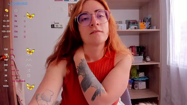 Snapshot of linda_giggle chatting on 13, 2, 2025 linda giggle online show from 13, 2, 2025