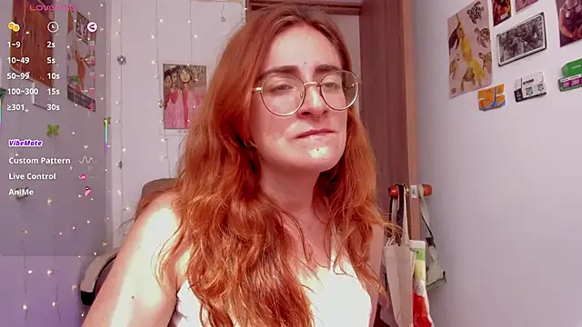 Snapshot of linda_giggle chatting on 25, 9, 2025 linda giggle online show from 25, 9, 2025