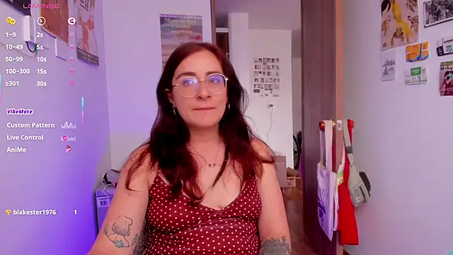 Snapshot of linda_giggle chatting on 11, 5, 2026 linda giggle online show from 11, 5, 2026