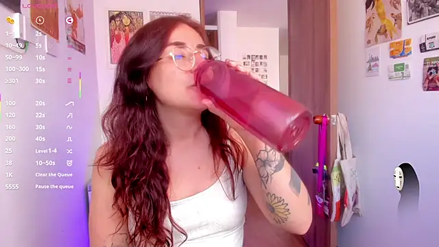 Snapshot of linda_giggle chatting on 25, 5, 2026 linda giggle online show from 25, 5, 2026
