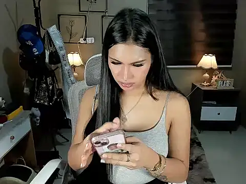 Snapshot of EternityBanks chatting on 15, 9, 2025 EternityBanks online show from 15, 9, 2025