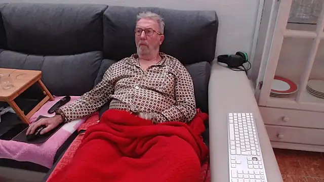 Nudelschwanz online show from 15, 12, 2024