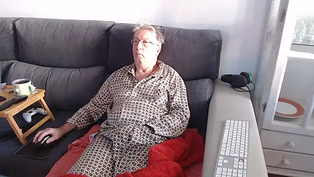 Nudelschwanz online show from 5, 2, 2025