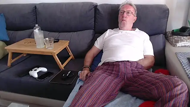 Nudelschwanz online show from 1, 5, 2026