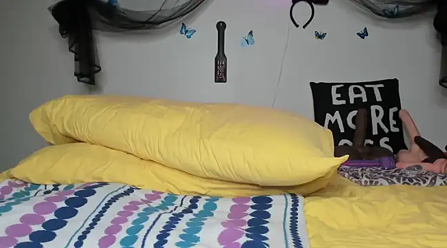 ThickAssRena online show from 4, 2, 2025