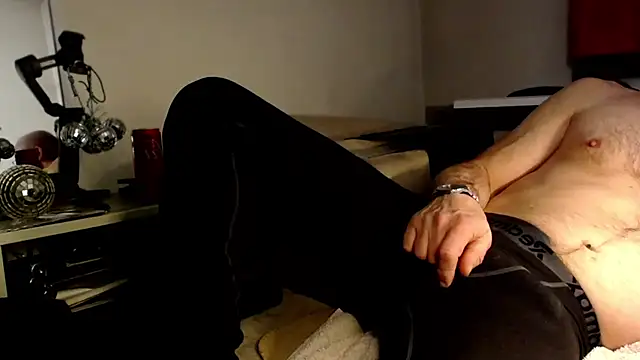 mike30nbg online show from 28, 2, 2025