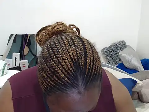 Snapshot of SWEETPRCIOUS30 chatting on 14, 2, 2025 SWEETPRCIOUS30 online show from 14, 2, 2025