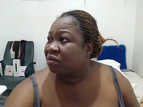 Snapshot of SWEETPRCIOUS30 chatting on 20, 2, 2025 SWEETPRCIOUS30 online show from 20, 2, 2025