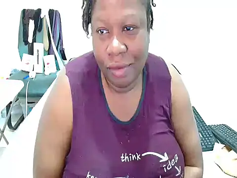 Snapshot of SWEETPRCIOUS30 chatting on 10, 9, 2025 SWEETPRCIOUS30 online show from 10, 9, 2025