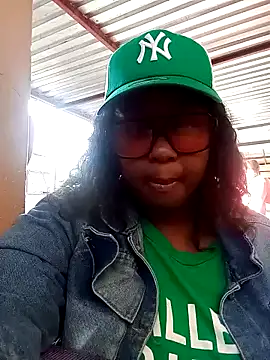 Snapshot of HotAFRICANBEAUTY chatting on 22, 12, 2024 HotAFRICANBEAUTY online show from 22, 12, 2024