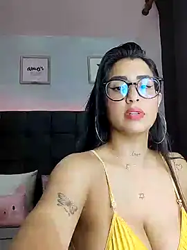 lovely violet13 online show from 12, 12, 2024