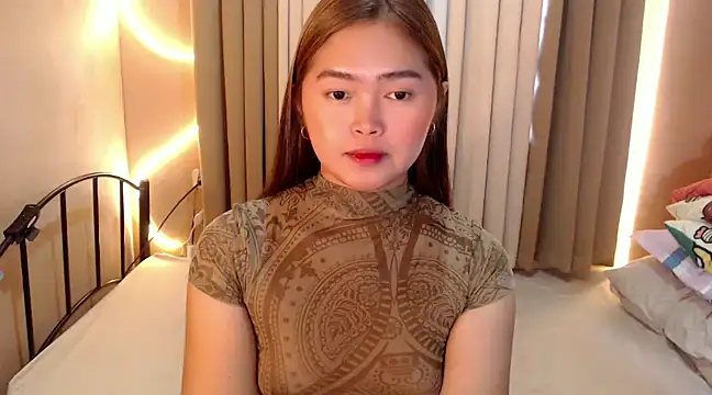 Snapshot of Itsme_claire chatting on 13, 12, 2024 Itsme claire online show from 13, 12, 2024