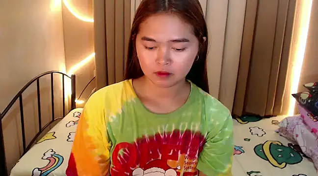 Snapshot of Itsme_claire chatting on 25, 12, 2024 Itsme claire online show from 25, 12, 2024