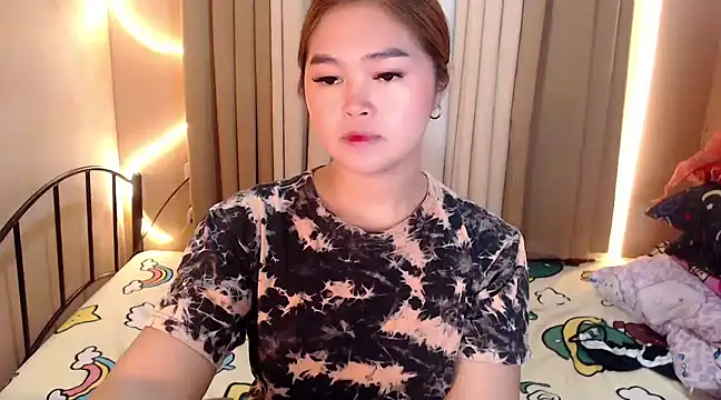 Snapshot of Itsme_claire chatting on 5, 1, 2025 Itsme claire online show from 5, 1, 2025