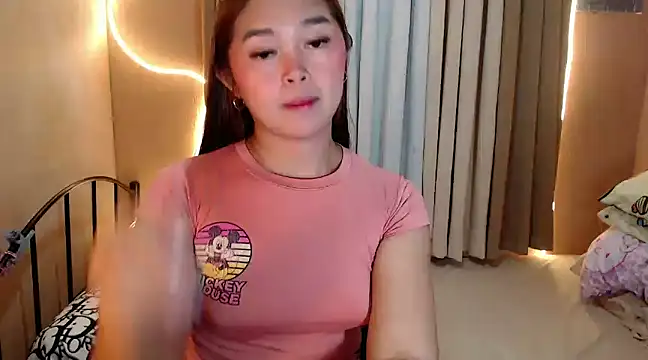 Snapshot of Itsme_claire chatting on 27, 1, 2025 Itsme claire online show from 27, 1, 2025