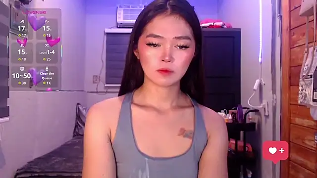 Snapshot of Itsme_claire chatting on 13, 10, 2025 Itsme claire online show from 13, 10, 2025