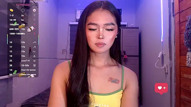 Snapshot of Itsme_claire chatting on 18, 10, 2025 Itsme claire online show from 18, 10, 2025