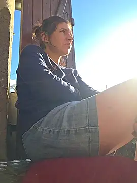 Lina lou4 online show from 10, 3, 2026