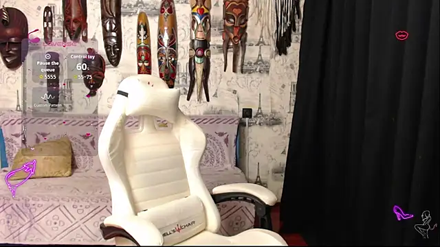 Snapshot of CrazyLaGirl chatting on 17, 9, 2025 CrazyLaGirl online show from 17, 9, 2025