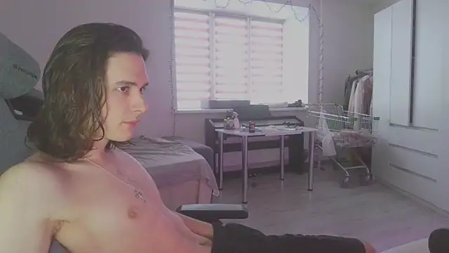 CandyChell online show from 16, 2, 2025