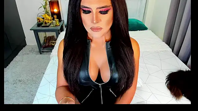 MissNaughtyTyra online show from 23, 4, 2026