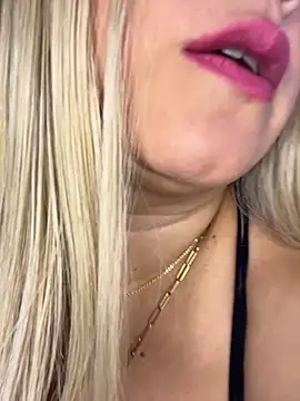 Snapshot of Melissa_Bianco chatting on 3, 5, 2026 Melissa Bianco online show from 3, 5, 2026