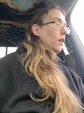 Dakota 02 online show from 26, 11, 2025