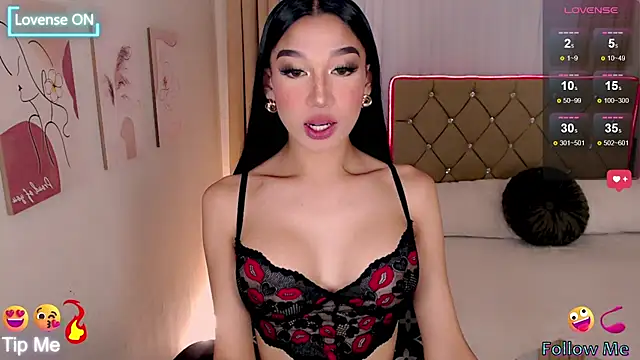 Snapshot of FuckDoll_Nathalie chatting on 4, 3, 2025 FuckDoll Nathalie online show from 4, 3, 2025