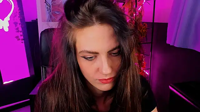 Snapshot of EmilyWilden chatting on 13, 12, 2024 EmilyWilden online show from 13, 12, 2024
