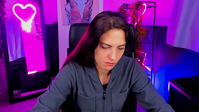 Snapshot of EmilyWilden chatting on 3, 1, 2025 EmilyWilden online show from 3, 1, 2025