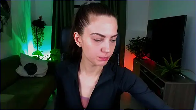 Snapshot of EmilyWilden chatting on 4, 1, 2025 EmilyWilden online show from 4, 1, 2025